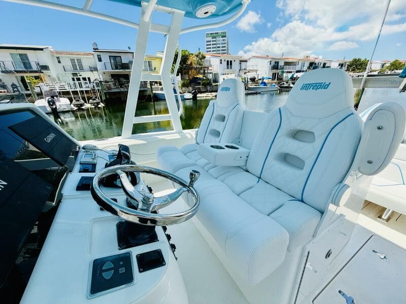 2003 Intrepid 377