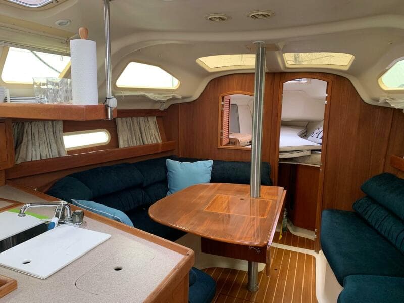 2001 Hunter 340