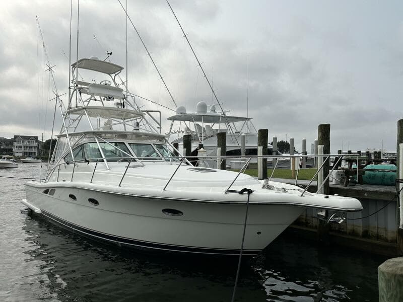 2001 Tiara Yachts 3800 Open