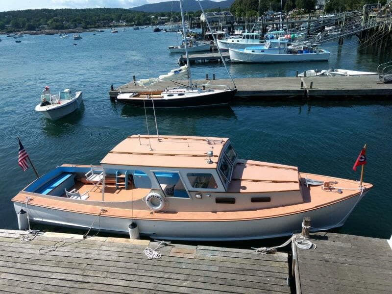 Whileaway dockside