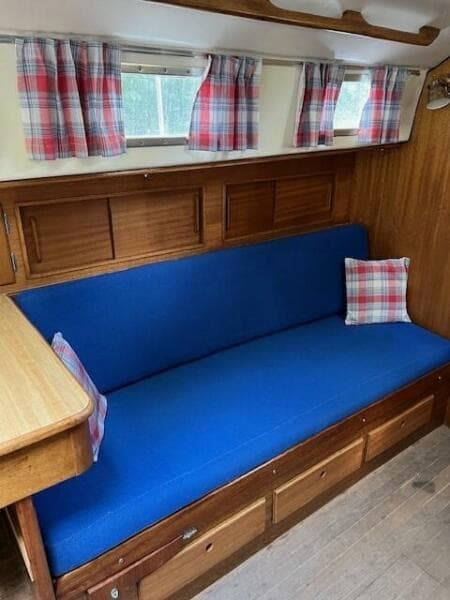 Port Settee