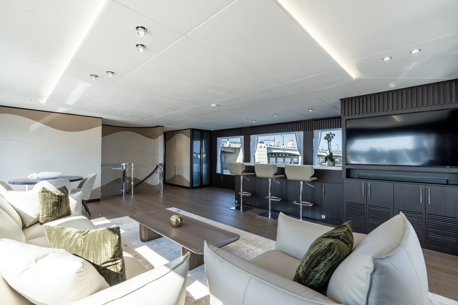 2026 Hargrave E Series Superyachts Division