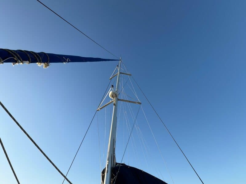 2012-lagoon-400-sail-9817119-20250528100259663-1_XLARGE.jpg