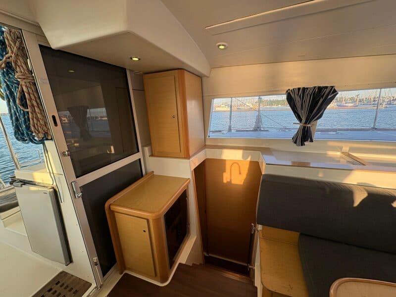 2012-lagoon-400-sail-9817119-20250528100147634-1_XLARGE.jpg