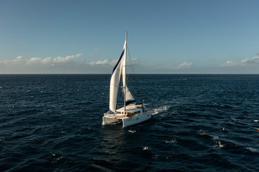 2012-lagoon-400-sail-9817119-20250528100335819-1_XLARGE.jpg