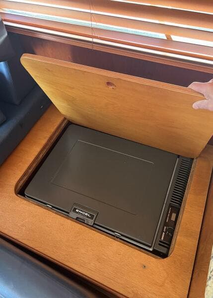 1987 DeFever Tri-Cabin