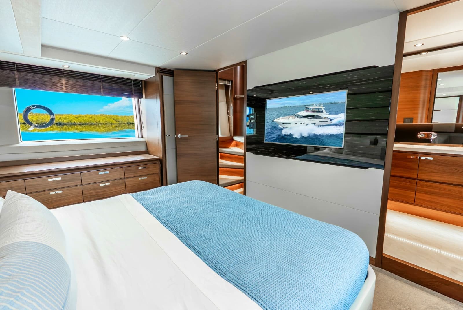 2018 Princess Yachts 