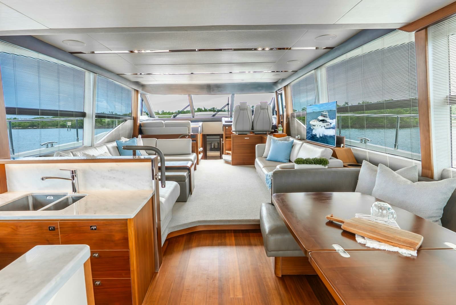 2018 Princess Yachts 