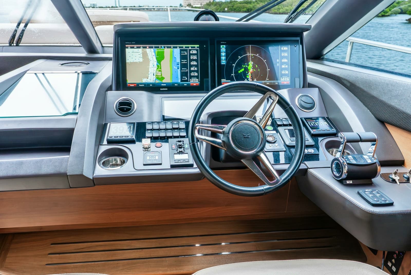2018 Princess Yachts 