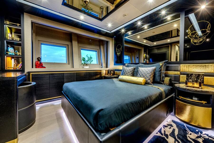 2017 Overmarine Mangusta 165 E