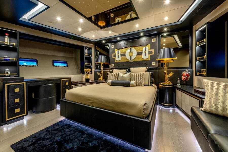 2017 Overmarine Mangusta 165 E