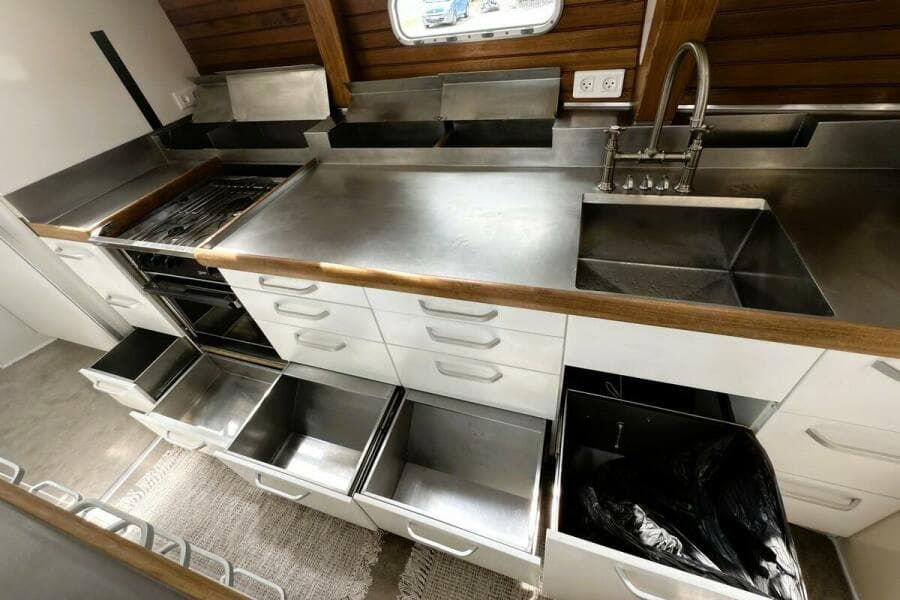 06 Galley Mare Via 52 Caribbean