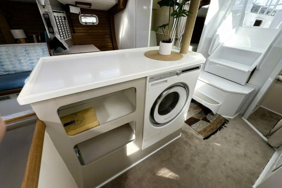 06 Galley Mare Via 52 Caribbean