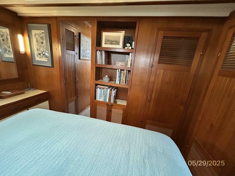 36' Kady-Krogen stateroom aft
