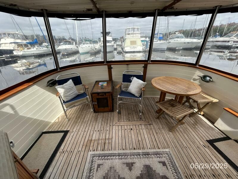 36' Kadey-Krogen aftdeck1