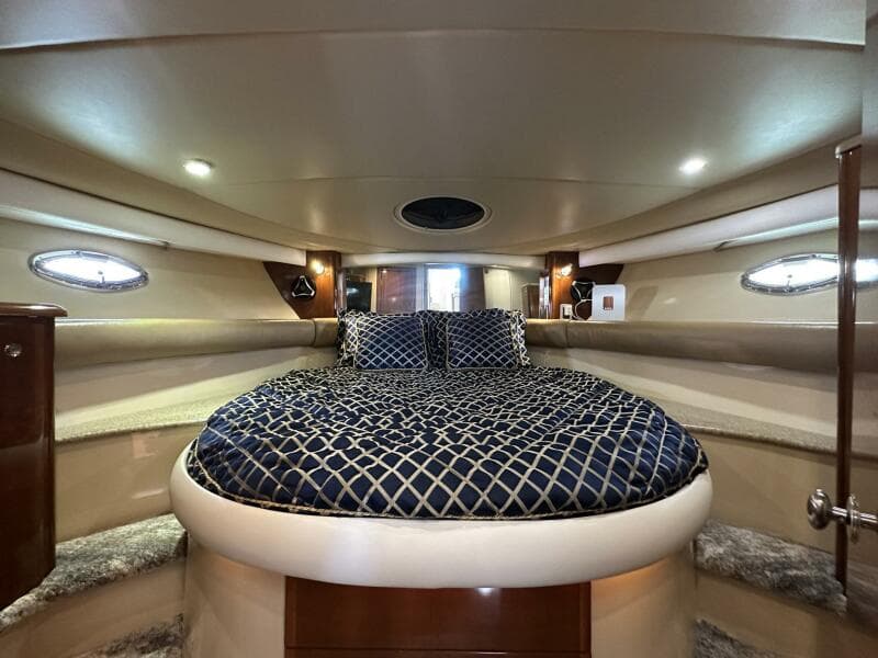 2007 Meridian 411 Sedan Bridge