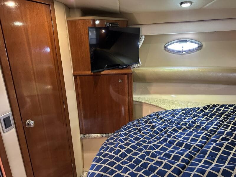2007 Meridian 411 Sedan Bridge