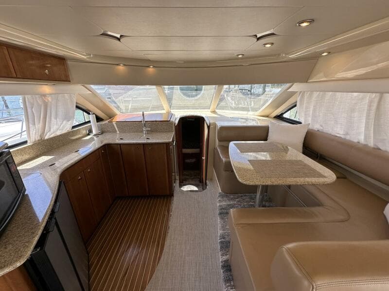 2007 Meridian 411 Sedan Bridge