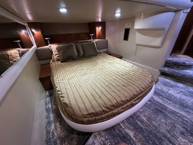 2007 Meridian 411 Sedan Bridge