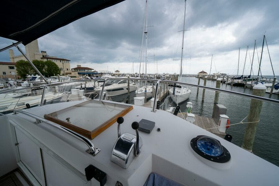 2001 Grand Banks 42 Classic