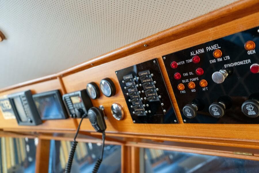 2001 Grand Banks 42 Classic