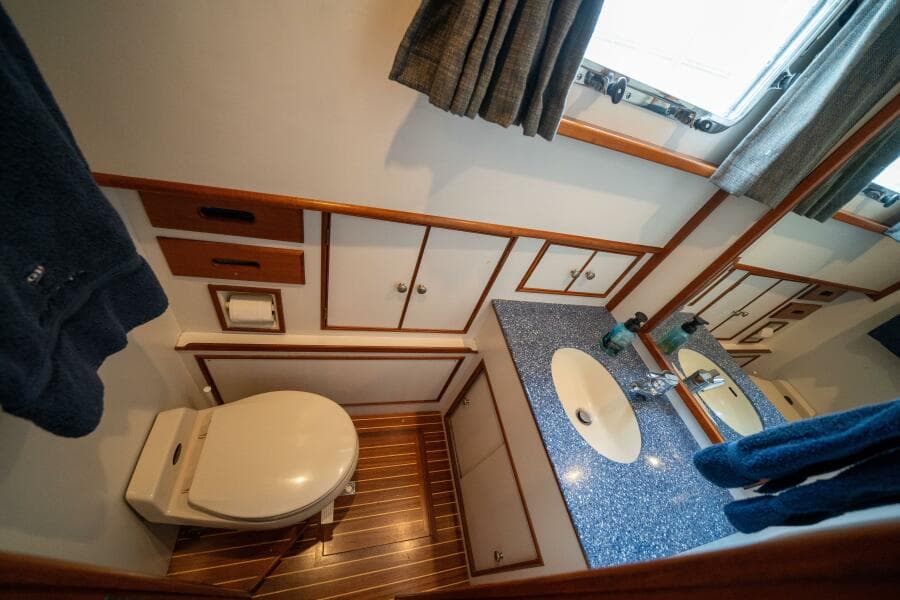 2001 Grand Banks 42 Classic