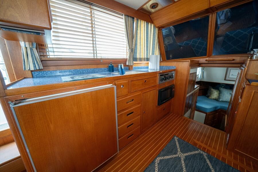 2001 Grand Banks 42 Classic