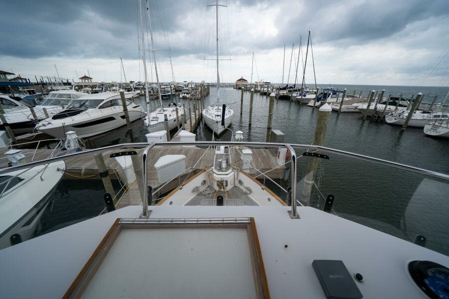 2001 Grand Banks 42 Classic