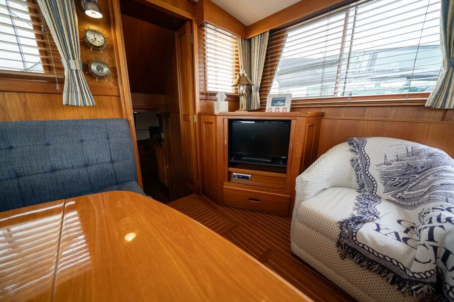 2001 Grand Banks 42 Classic