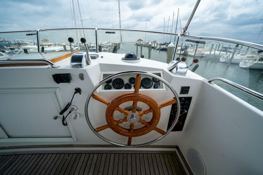 2001 Grand Banks 42 Classic