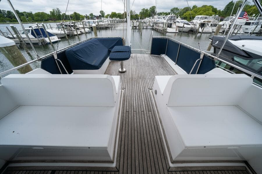 2001 Grand Banks 42 Classic