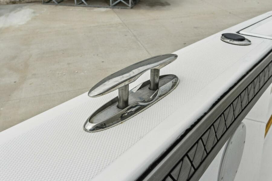 2023 Wellcraft 352 Fisherman Center Console