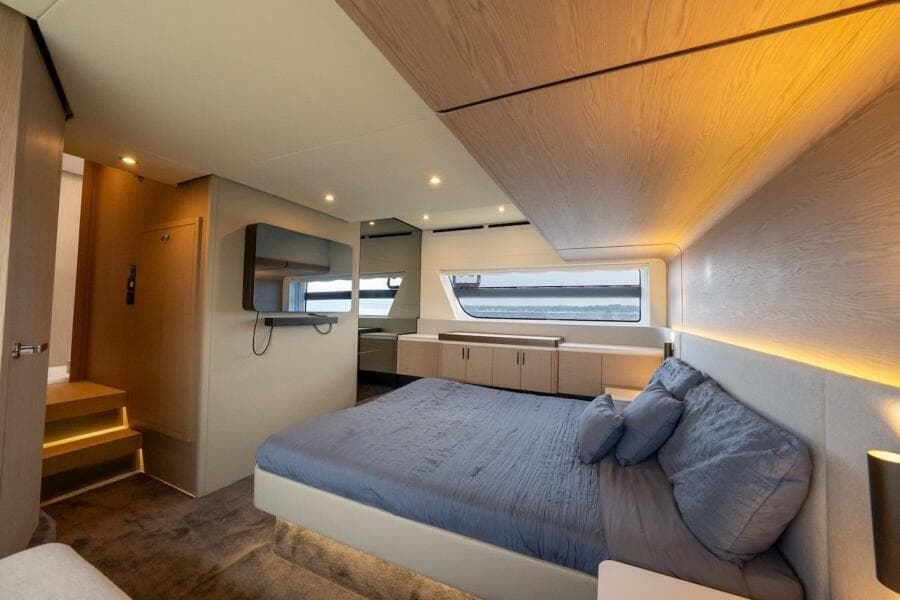 2023 Azimut Fly 53