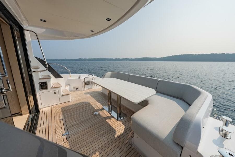 2023 Azimut Fly 53
