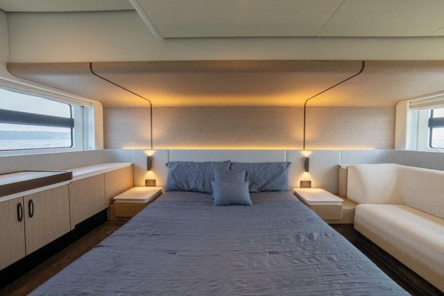 2023 Azimut Fly 53