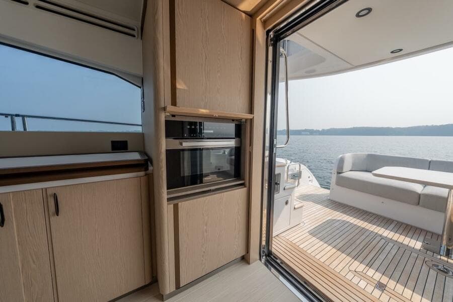 2023 Azimut Fly 53
