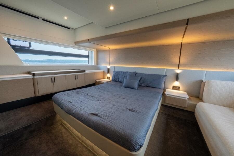 2023 Azimut Fly 53