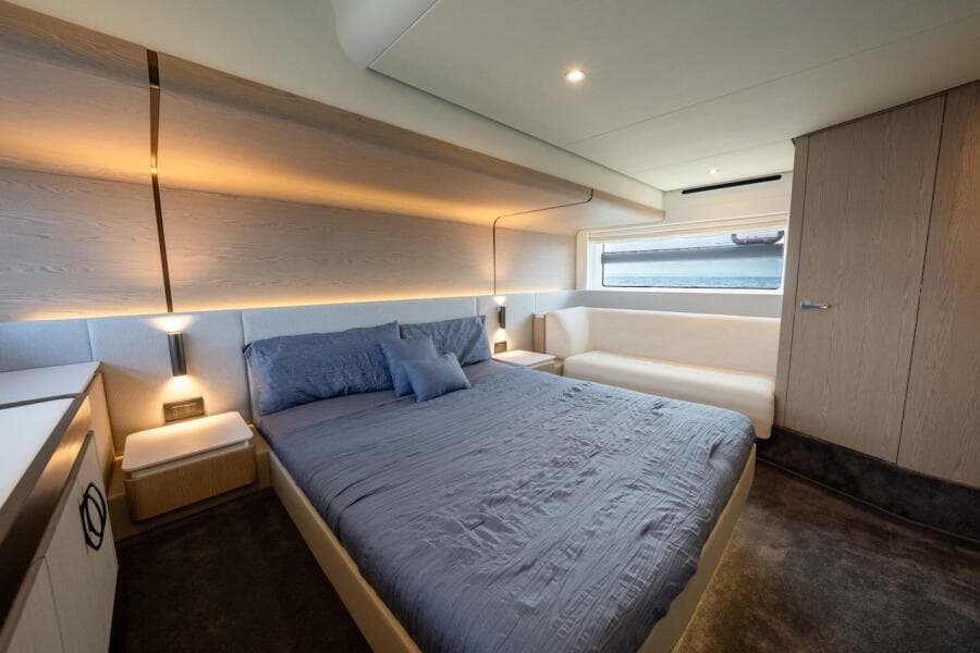2023 Azimut Fly 53