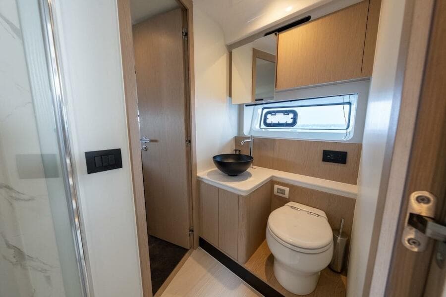 2023 Azimut Fly 53