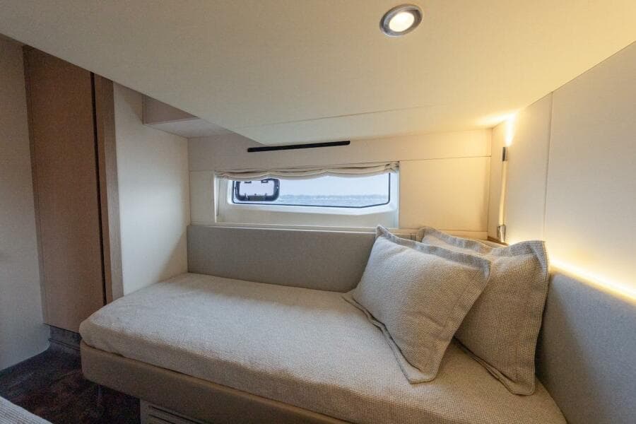 2023 Azimut Fly 53