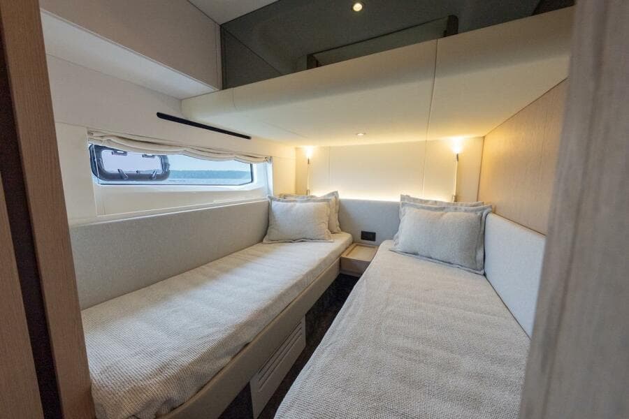 2023 Azimut Fly 53