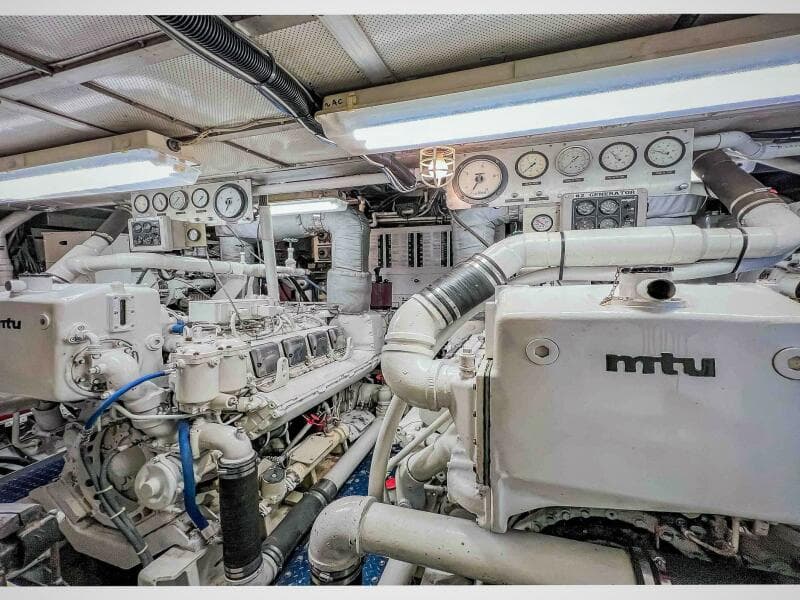 1979 Burger Raised Pilothouse