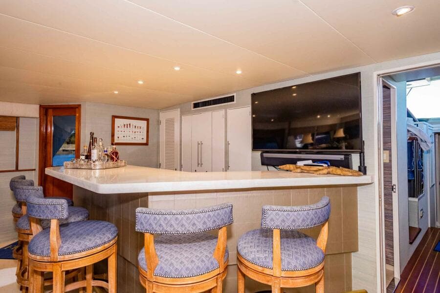 1979 Burger Raised Pilothouse