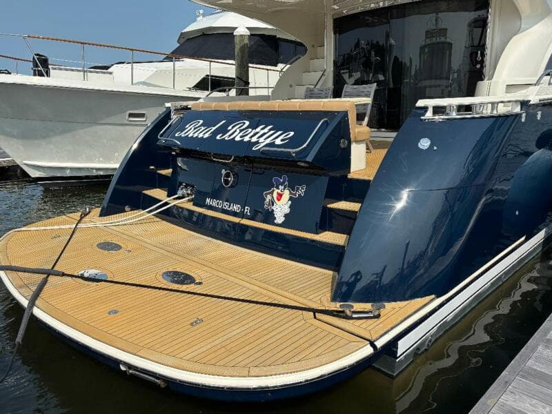 2006 Marquis 65