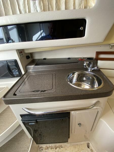 2005 Grady-White Marlin 300