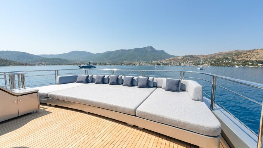 2016 Mondomarine 50 Meters