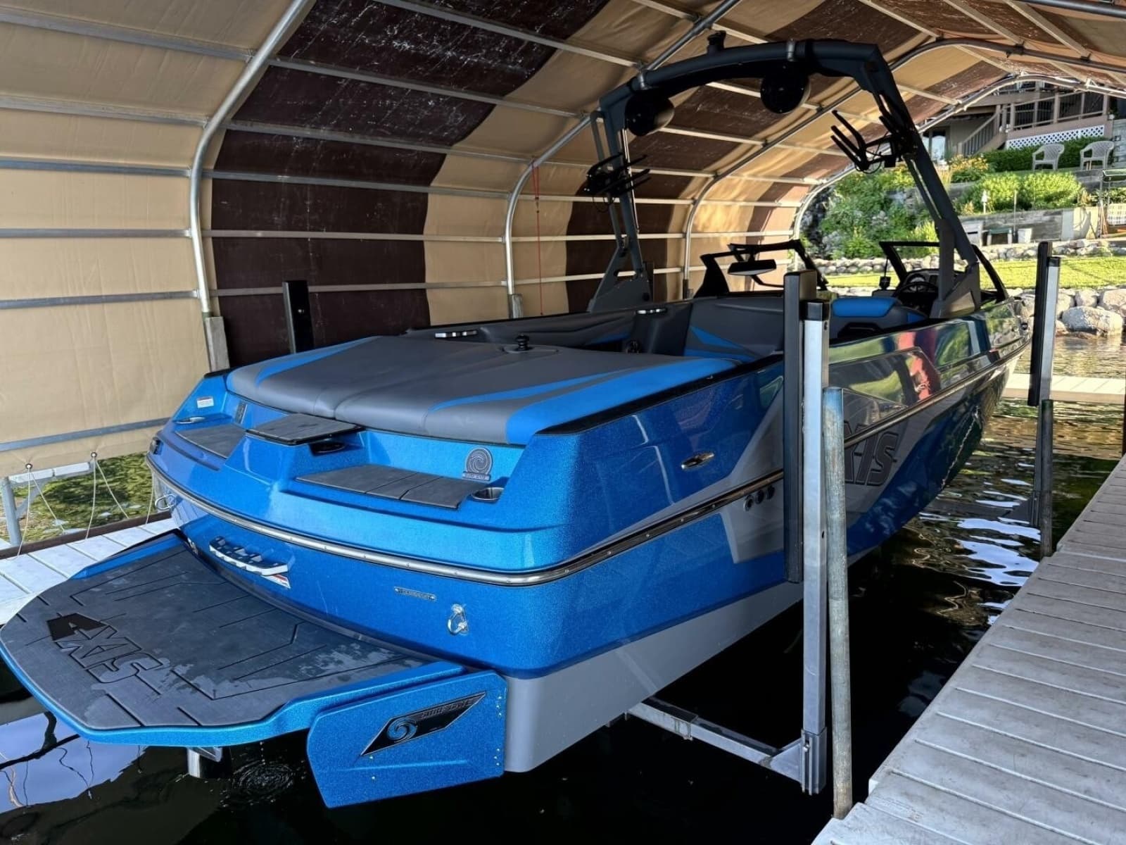 2020 Axis T23