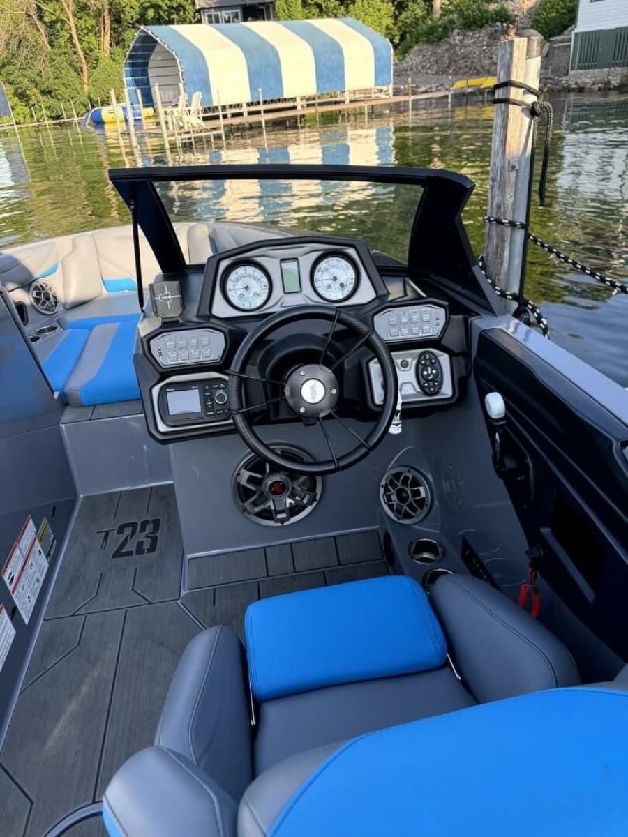 2020 Axis T23