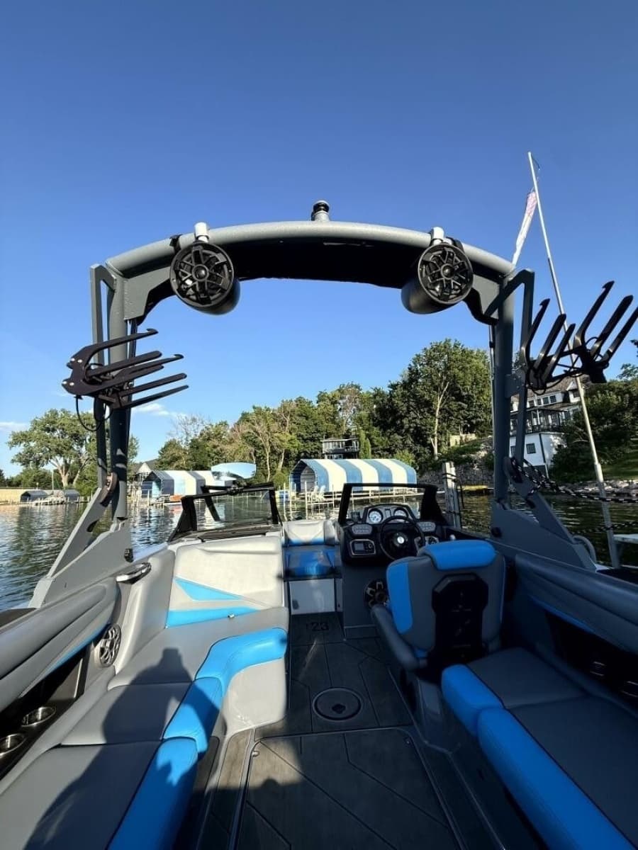 2020 Axis T23