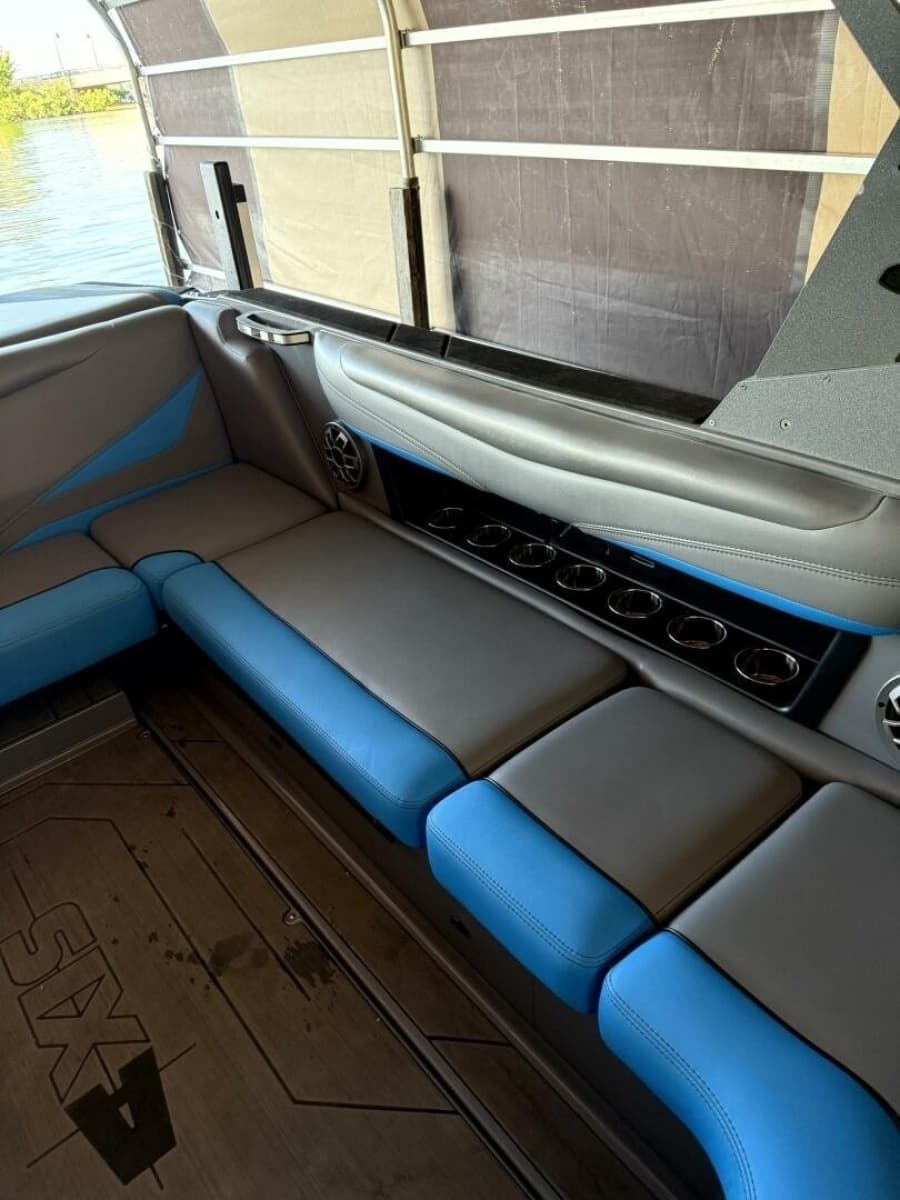 2020 Axis T23
